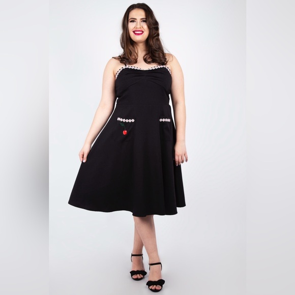 Voodoo Vixen Layla Cherry and Daisy Flared Dress - Picture 3 of 12